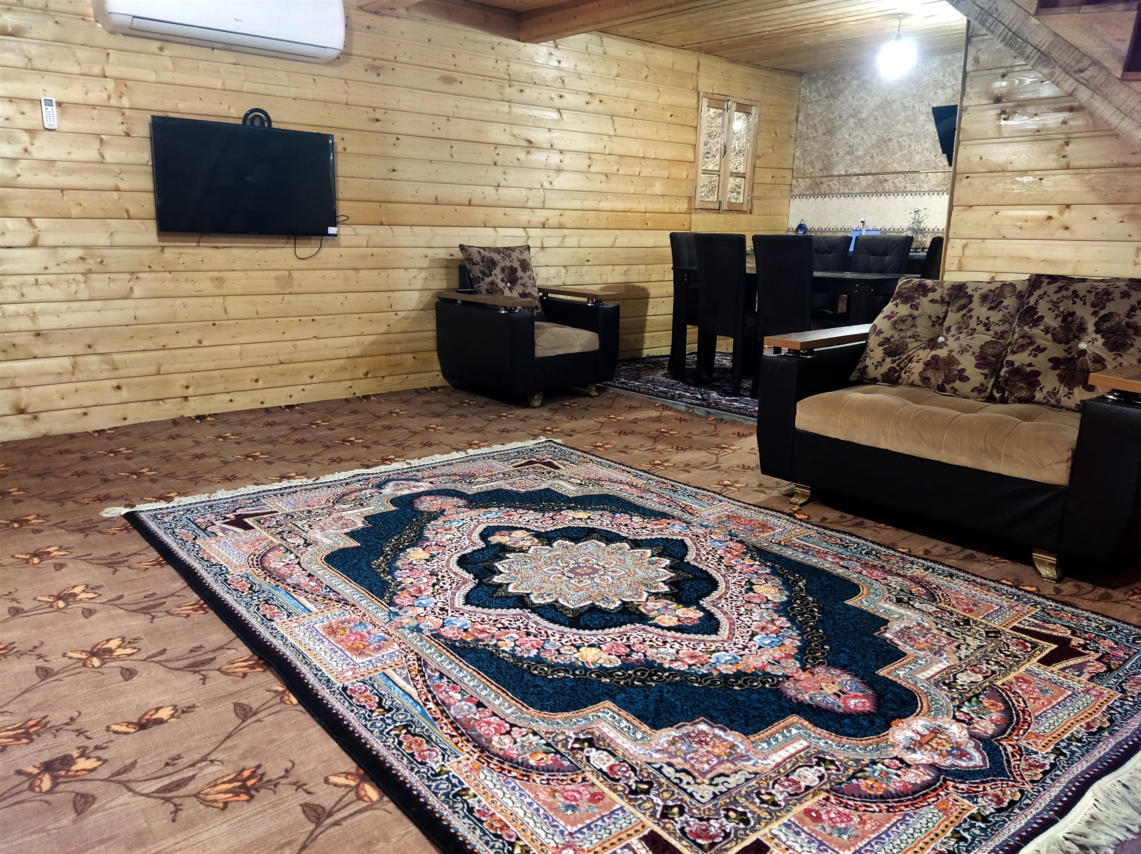 کلبه چوبی ماهلین