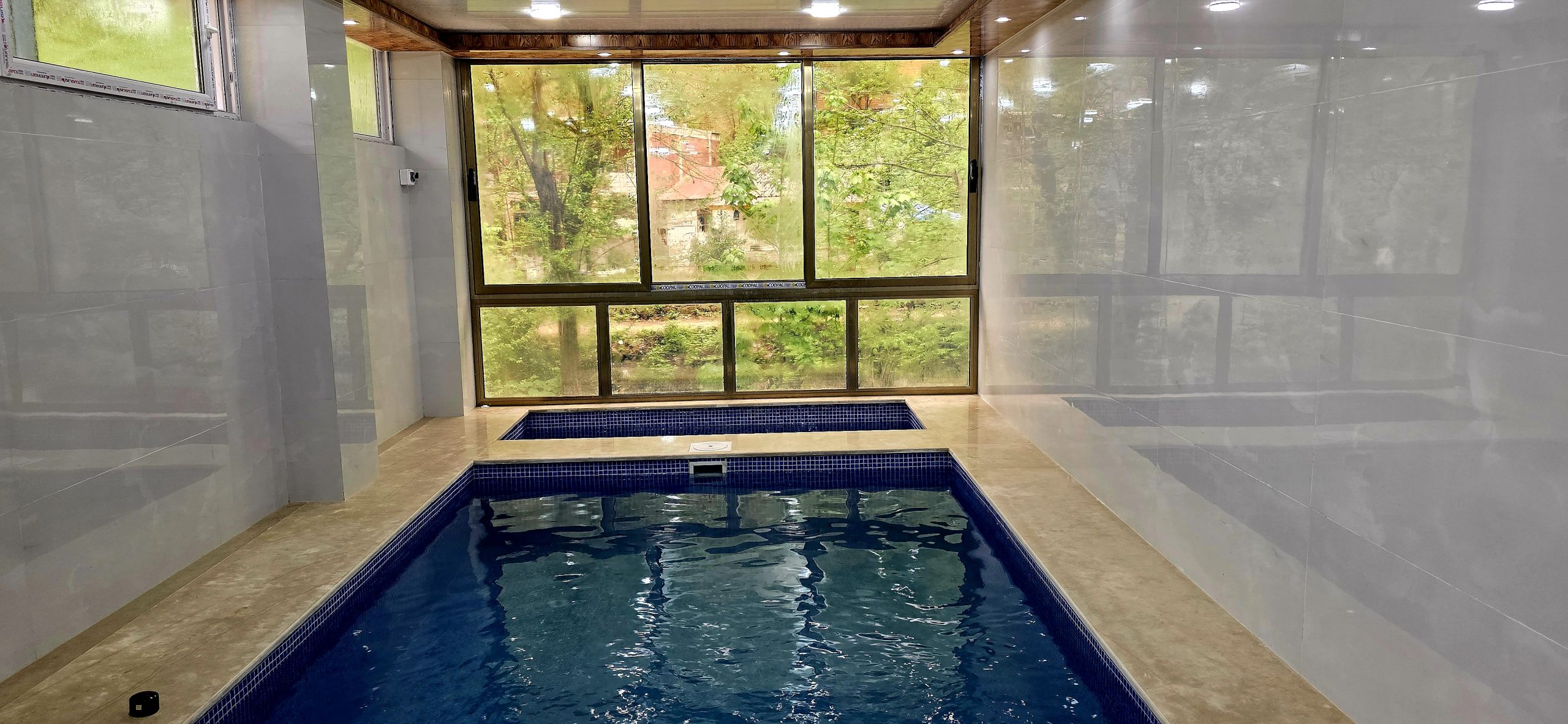 ویلا استخردار آتیلا