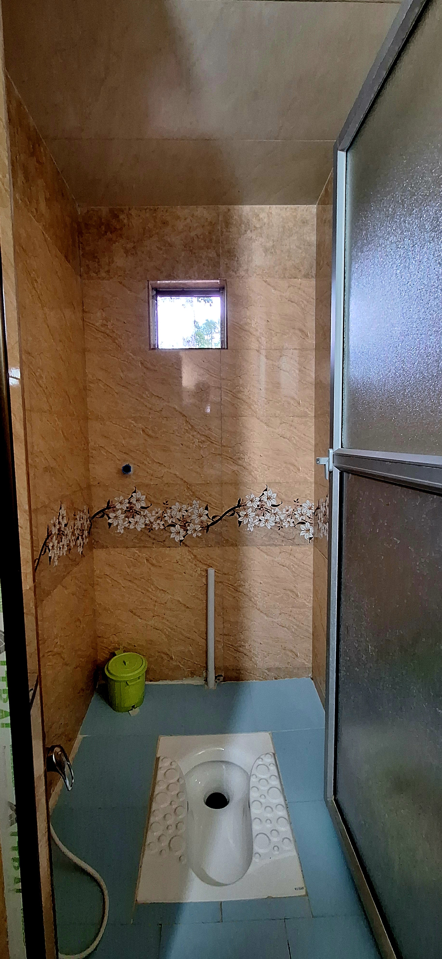 کلبه چوبی امیر علی