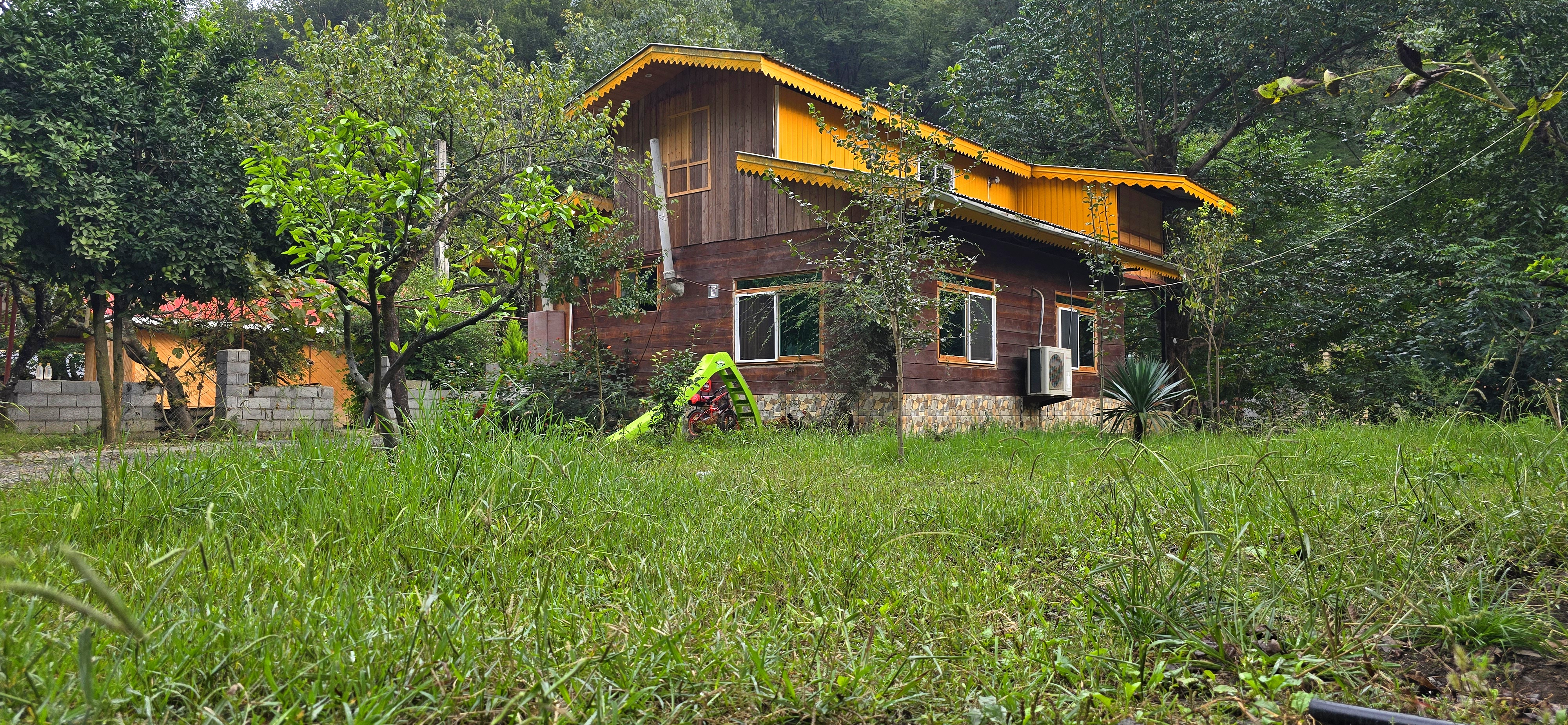 کلبه چوبی آتیلا