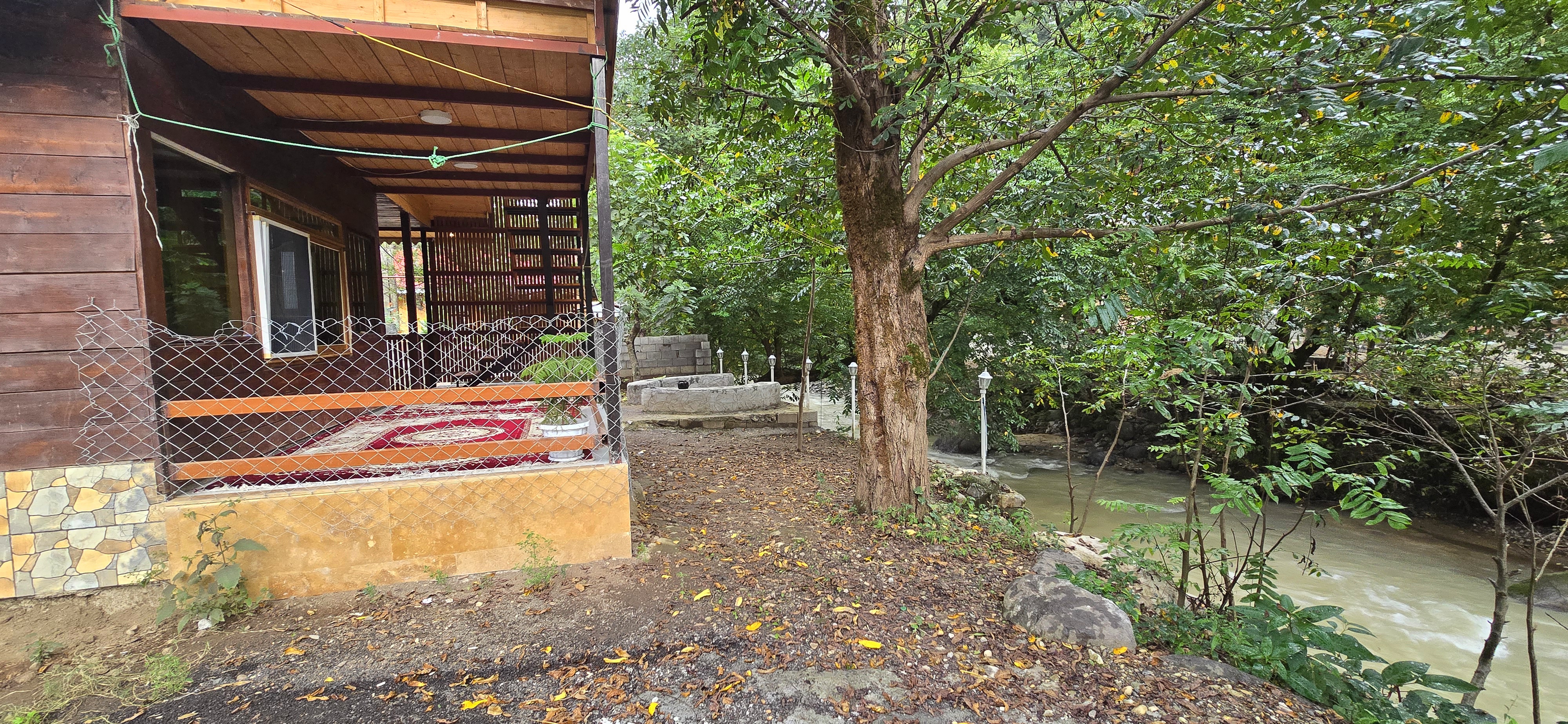 کلبه چوبی آتیلا