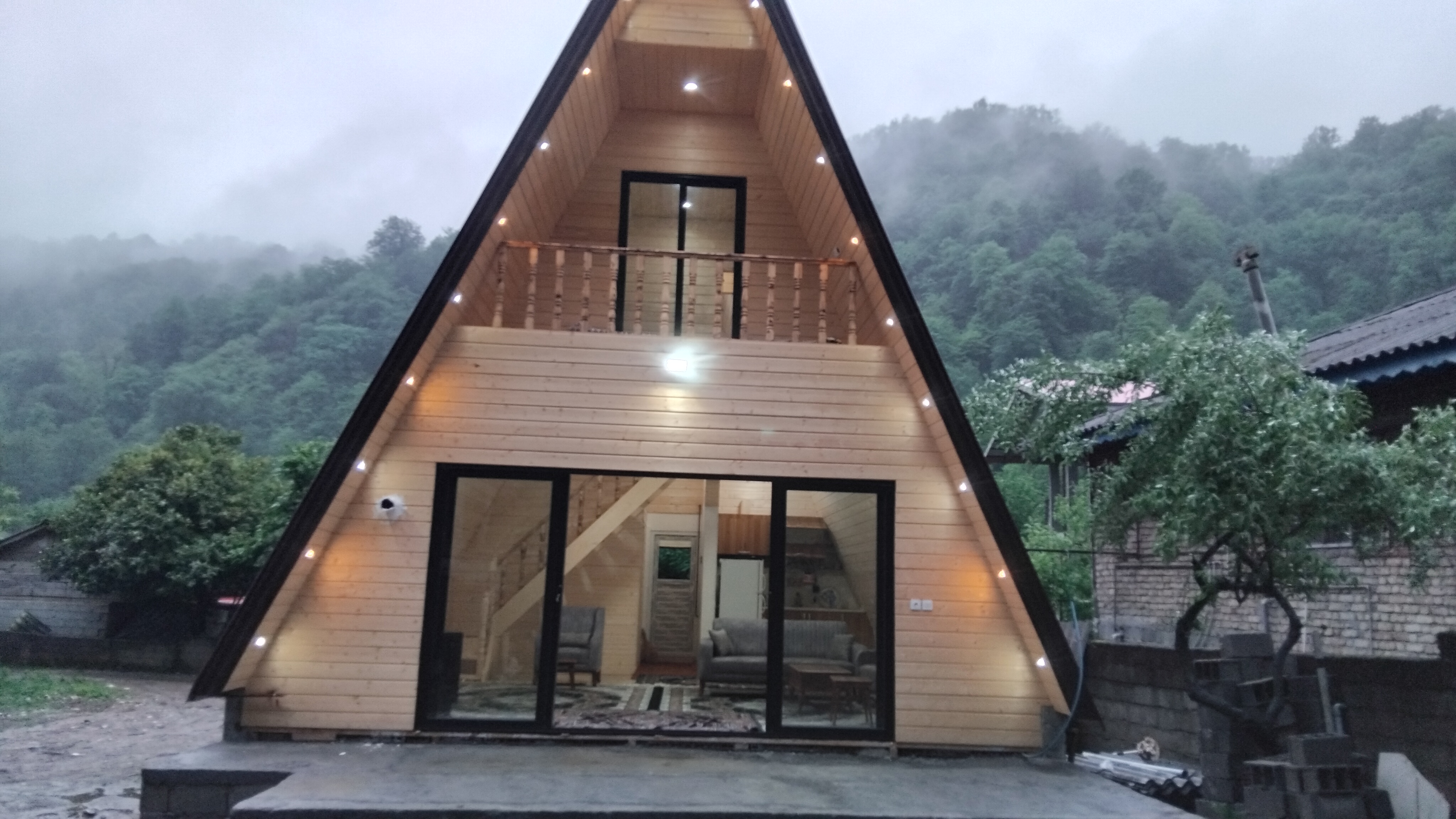 کلبه سوئیسی جنگلی