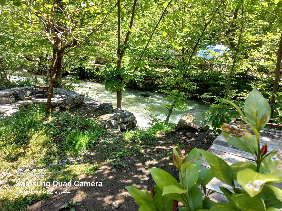 ویلا لب رودخانه دلوین