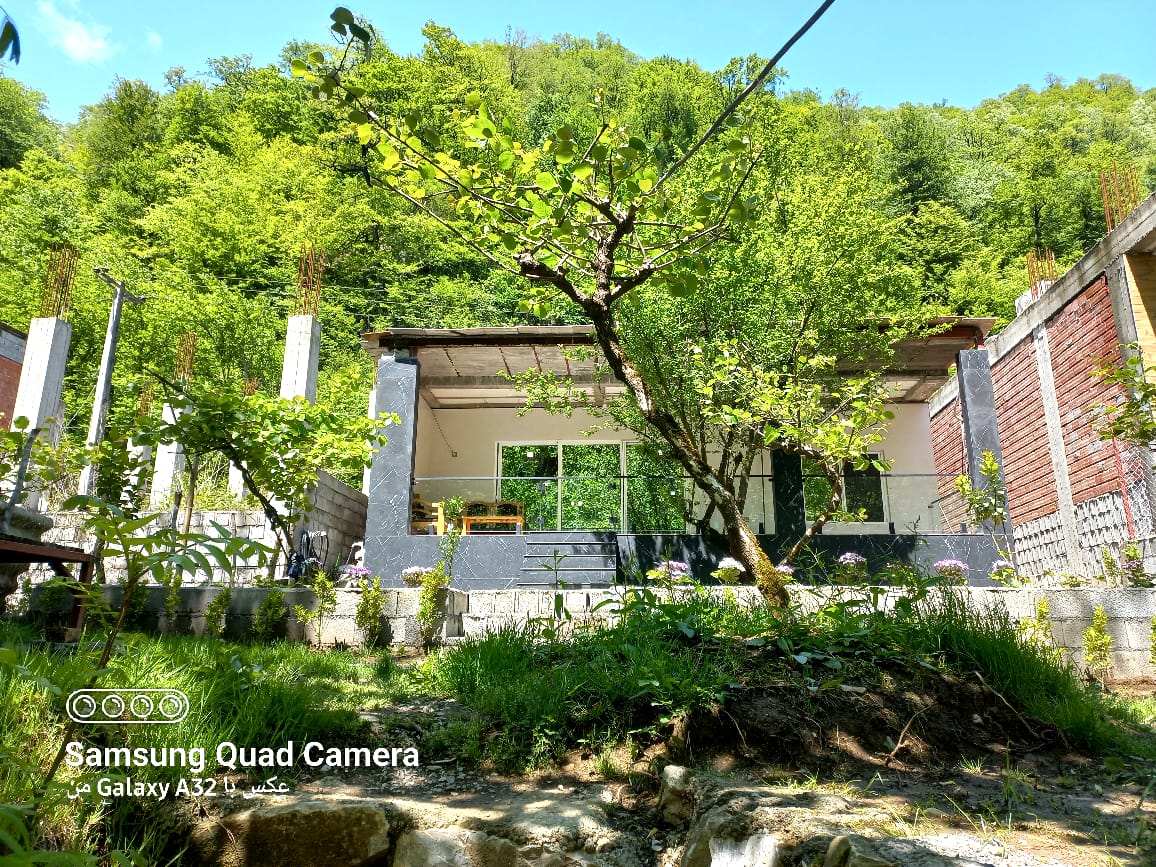 ویلا لب رودخانه دلوین