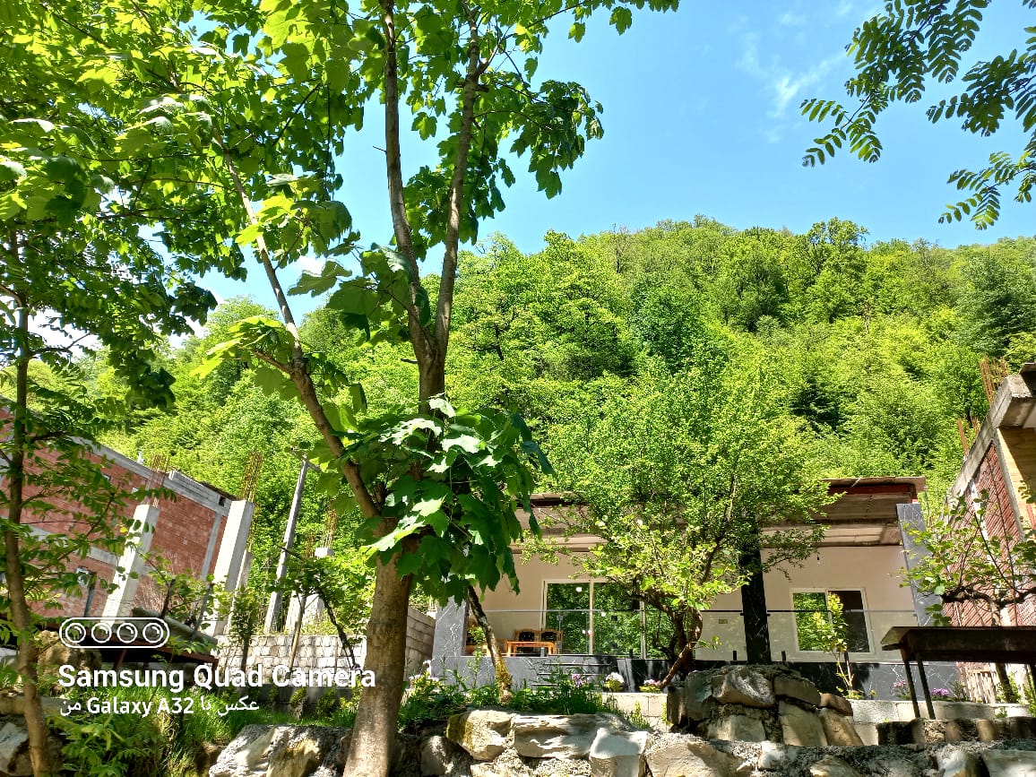 ویلا لب رودخانه دلوین